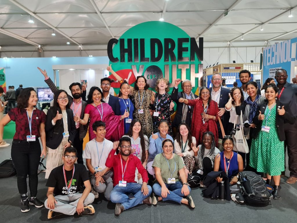 Youth hub partners and youth at COP27
